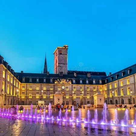 L'ecrin: De Charme En Coeur Historique