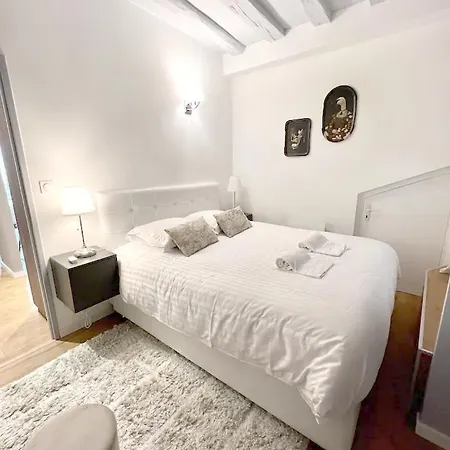 L'ecrin: De Charme En Coeur Historique