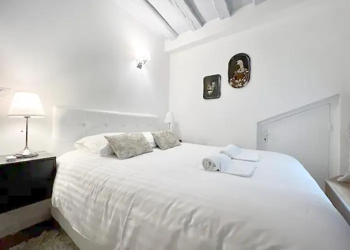 L'ecrin: De Charme En Coeur Historique Dijon